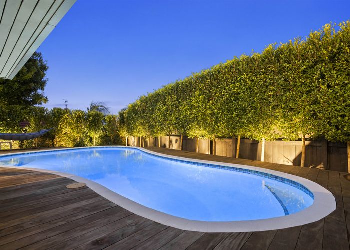  at 6 Dudley Road, Mission Bay, Auckland