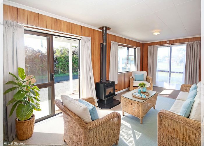  at 5 Linklater Avenue, Foxton Beach, Horowhenua, Manawatu / Whanganui