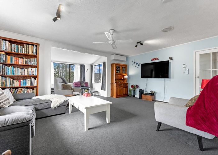  at 3 Denarius Lane, Glendene, Auckland