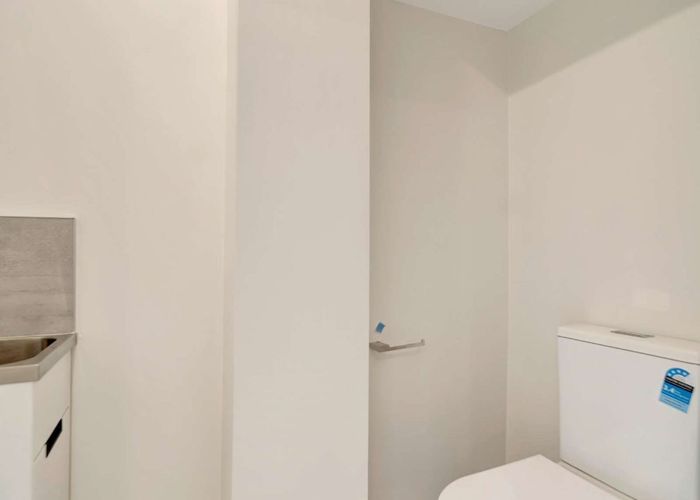  at 12/106 triangle Road, West Harbour, Waitakere City, Auckland