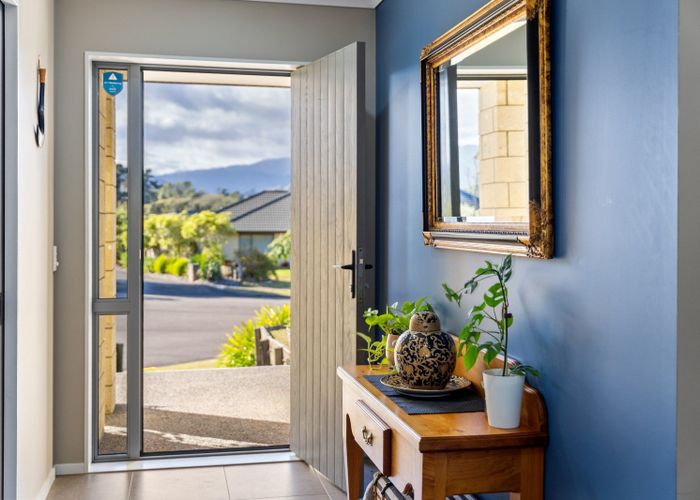  at 14 Leanne Way, Waikanae Beach, Kapiti Coast, Wellington