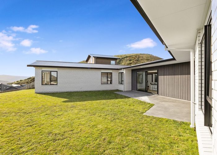  at 87 Cedarwood Street, Woodridge, Wellington, Wellington