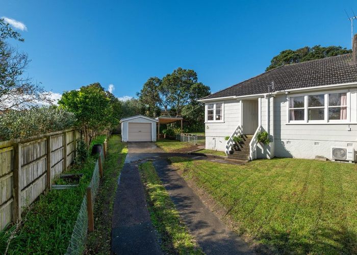  at 6 Moa Street, Belmont, North Shore City, Auckland