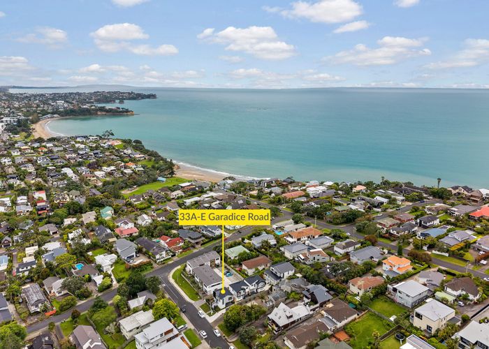  at 33A-E Garadice Road, Rothesay Bay, North Shore City, Auckland