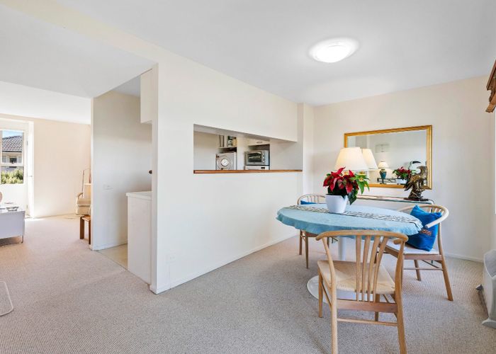  at 8/45 Byron Avenue, Takapuna, North Shore City, Auckland
