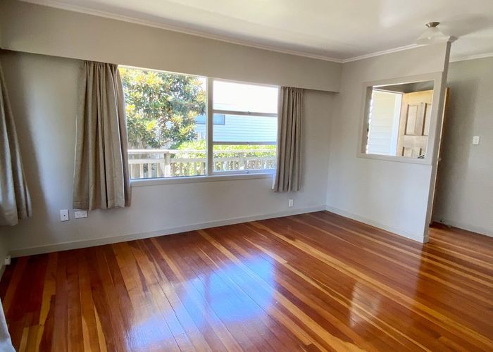  at 11a Waione Avenue, Te Atatu Peninsula, Waitakere City, Auckland