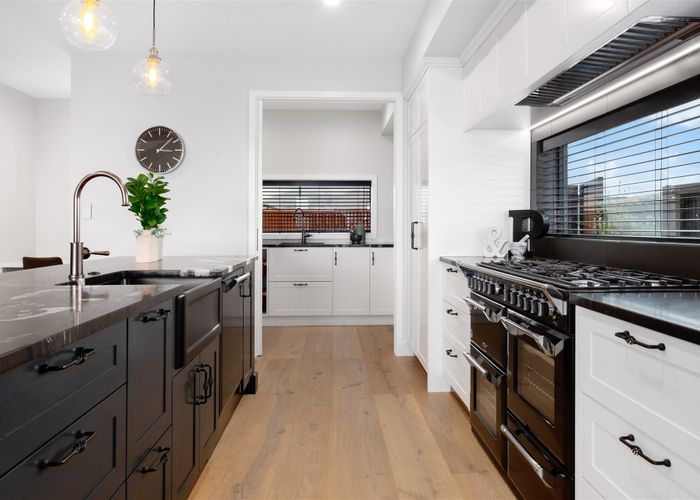  at 16 Rotorua Grove, Aotea, Porirua