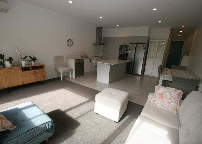  at 11 Hudson Bay Road, Hobsonville, Waitakere City, Auckland