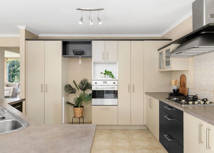  at 31 Cairns Crescent, Rototuna, Hamilton
