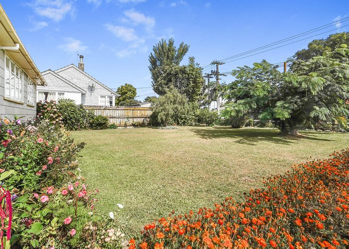  at 1070 Heaphy Terrace, Fairfield, Hamilton