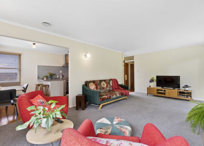  at 16 Sheridan Street, Silverdale, Hamilton
