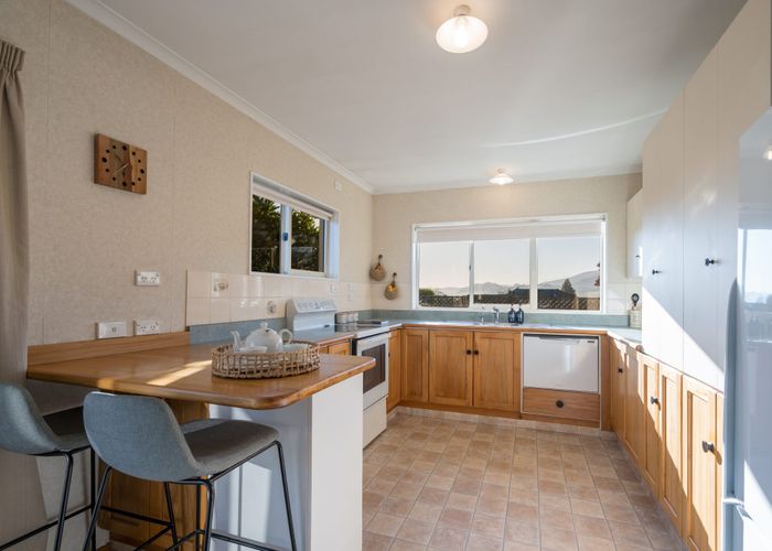  at 3 Lorimer Lane, Richmond