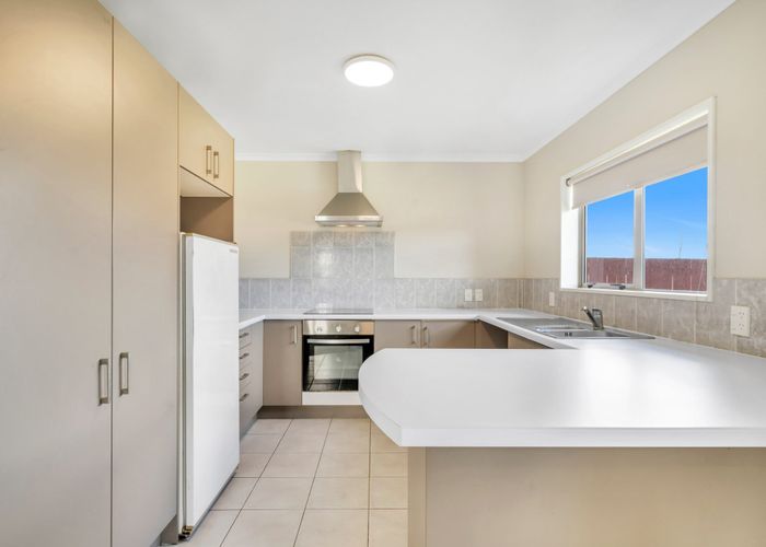  at 28 Crossandra Drive, Mangere, Manukau City, Auckland