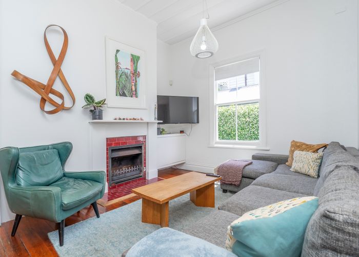  at 13 Leslie Avenue, Sandringham, Auckland
