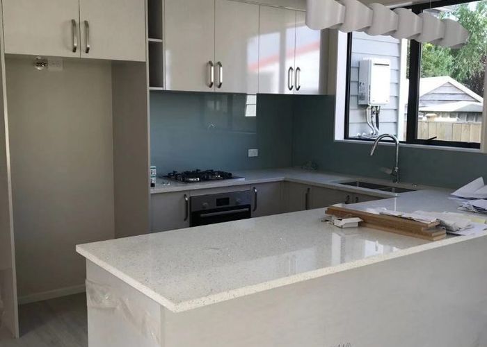  at 3A Sunward Rise, Glenfield, North Shore City, Auckland