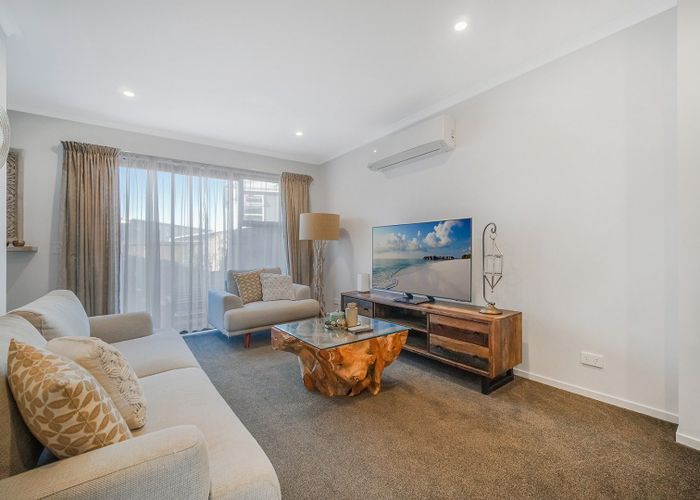  at 12 Gilbert Hall Way, Swanson, Waitakere City, Auckland