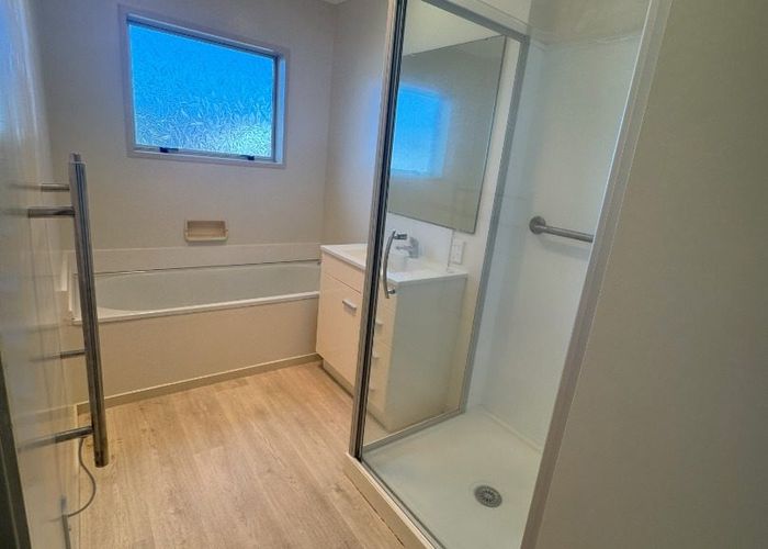  at 2/13 Alexander St, Papakura, Papakura, Auckland