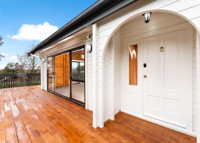  at 10 Lagoon Way, West Harbour, Waitakere City, Auckland