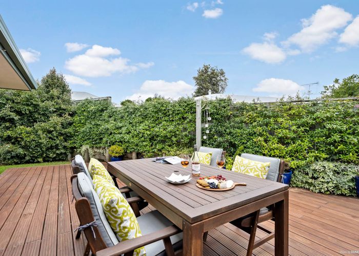  at 9 Glesan Place, Beachlands, Auckland