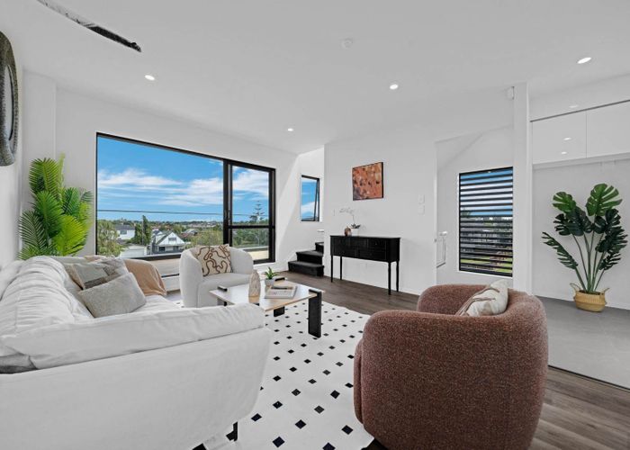  at 5B Glenshee Place, Highland Park, Manukau City, Auckland