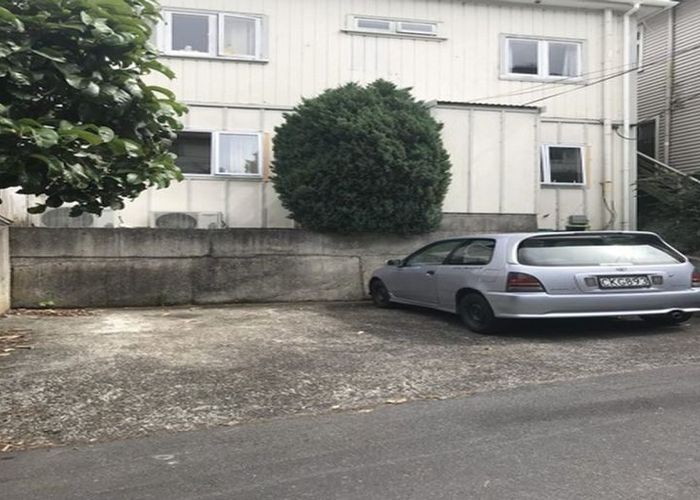  at A /27  Adams Terrace , Aro Valley, Wellington, Wellington