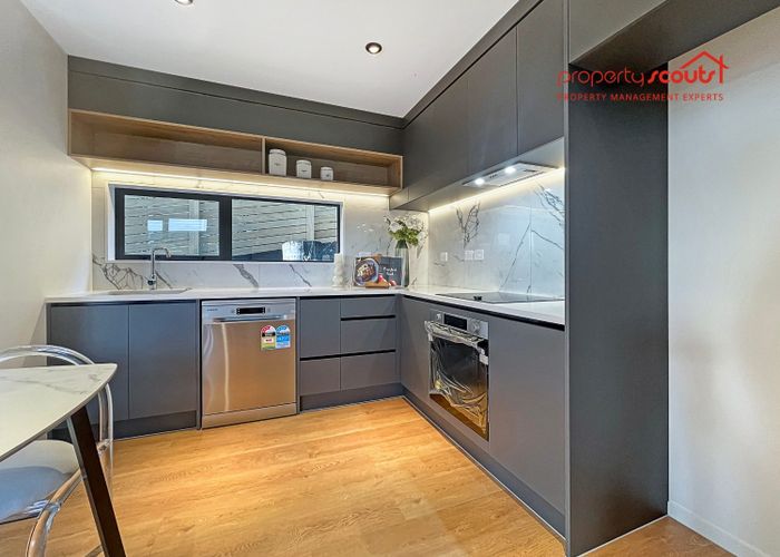  at 2/12 Manuwai Road, Torbay, North Shore City, Auckland