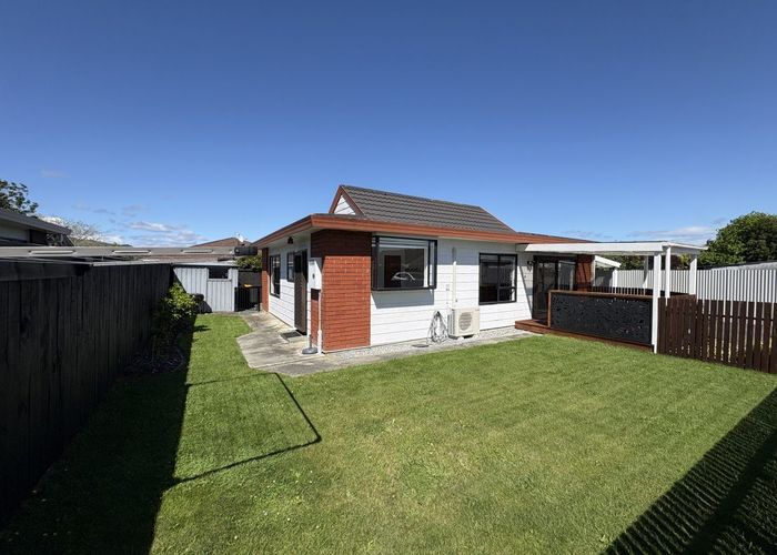  at 4/60 Songer Street, Stoke, Nelson