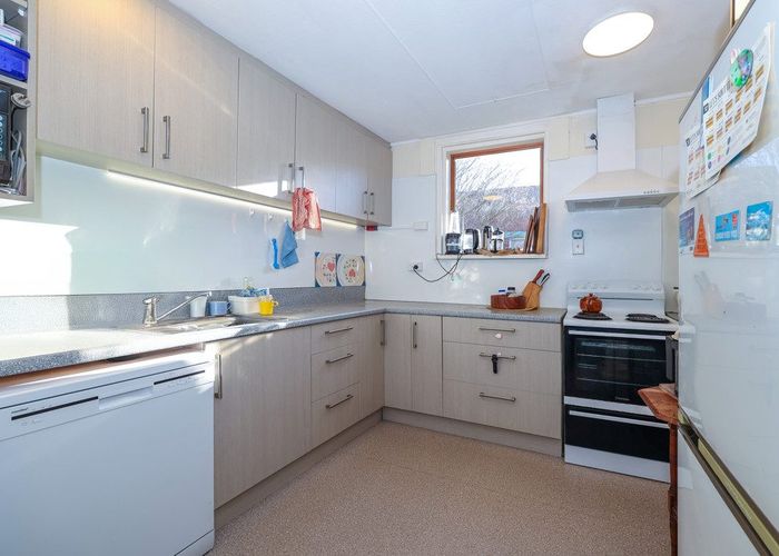  at 6 Calder Avenue, North East Valley, Dunedin, Otago