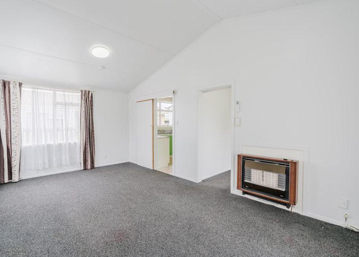  at 8 Emerald Place, Chartwell, Hamilton, Waikato