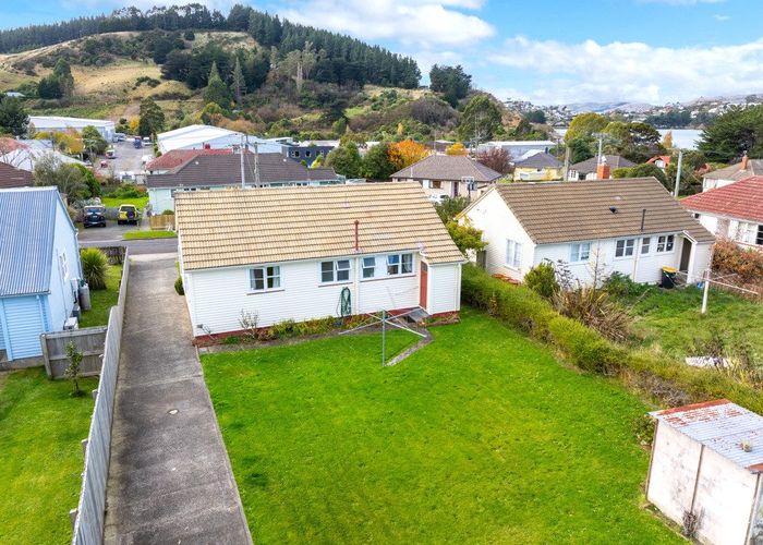  at 18 Freyberg Avenue, Sawyers Bay, Dunedin