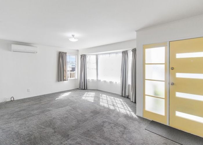  at 8 Beeston Crescent, Manurewa, Manukau City, Auckland