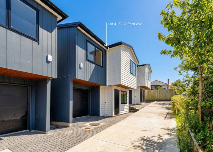  at 82 Gifford Avenue, Mount Roskill, Auckland City, Auckland