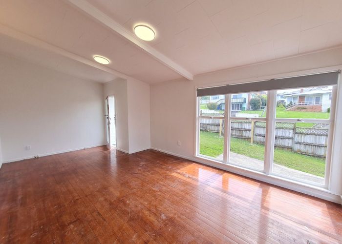  at 135 Nile Road, Milford, North Shore City, Auckland