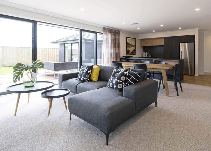  at 27/12 Jane Mander Rise, Blue Mountains, Upper Hutt, Wellington