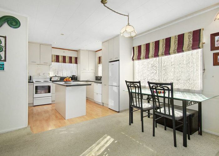  at 271 Wellington Road, Wainuiomata, Lower Hutt, Wellington