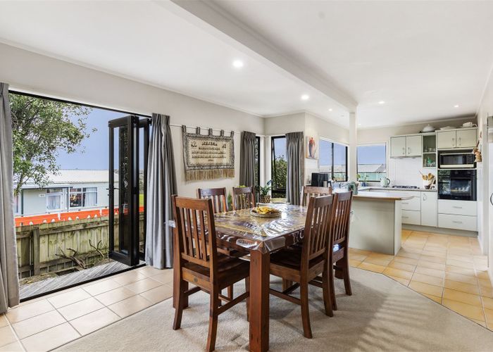  at 12/130 Boundary Road, Blockhouse Bay, Auckland