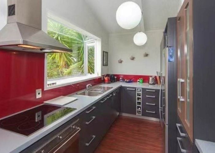  at 15 Nor'East Drive, Northcross, Auckland