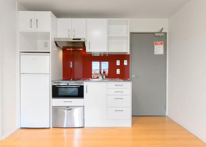  at 4E/17 Crown Lynn Place, New Lynn, Auckland