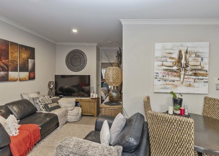  at 33/46 Peachgrove Road, Hamilton East, Hamilton