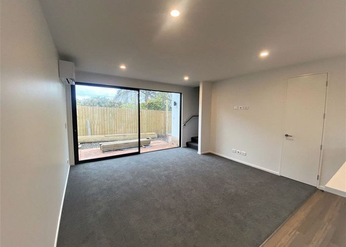  at 2/233 Edgeware Road, Edgeware, Christchurch City, Canterbury