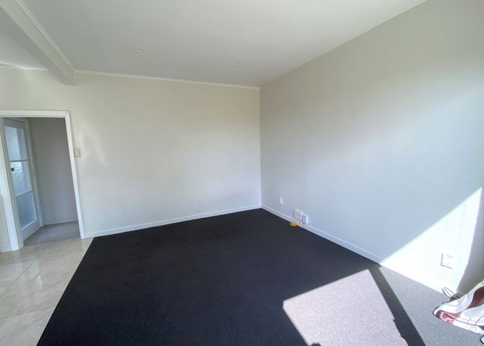  at 5 Tonga Place, Riccarton, Christchurch City, Canterbury