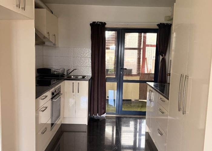  at 88A Sunset Road, Unsworth Heights, North Shore City, Auckland