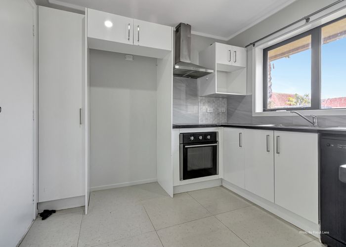  at 17 McAnnalley Street, Manurewa East, Auckland