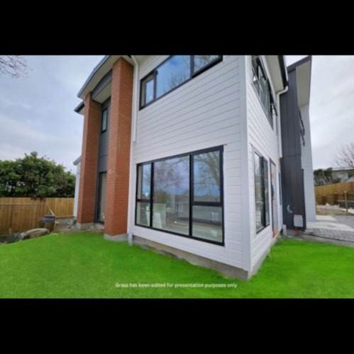  at 43C Mirrabooka Avenue, Botany Downs, Auckland