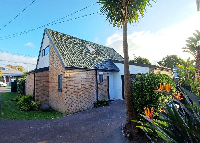  at 1/7 Victor Street, Avondale, Auckland
