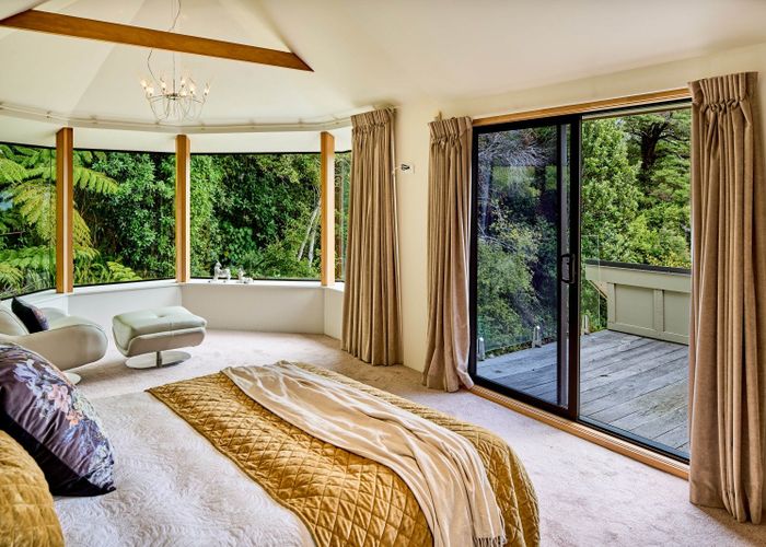  at 9 Whiorau Grove, Lowry Bay, Lower Hutt