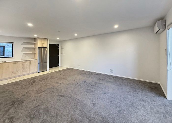  at 2/5 Shearer Avenue, Papanui, Christchurch City, Canterbury