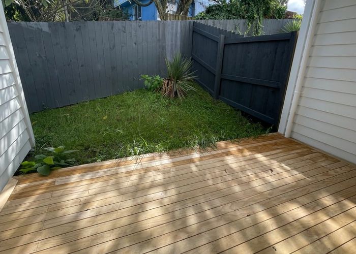  at 5D Lavery Place, Sunnynook, Auckland