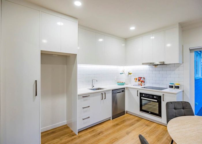  at 1/14 Taharoto Road, Takapuna, North Shore City, Auckland