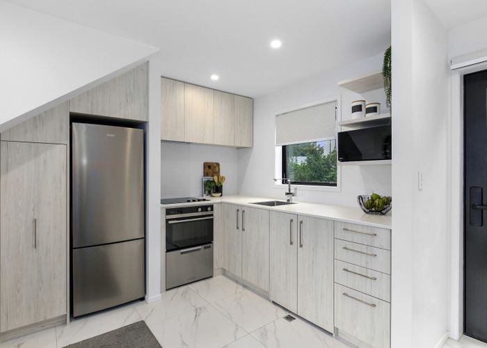  at 5/4 Johnston Grove, Taita, Lower Hutt, Wellington